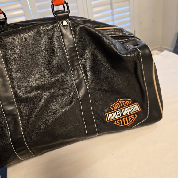 Harley Davidson leather travel bag - Picture 5 of 16